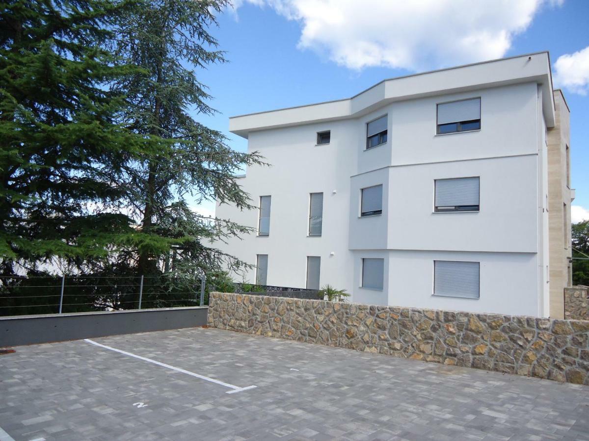 Pipe Apartman
