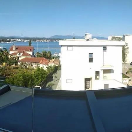 Apartment Pipe Malinska Exterior photo